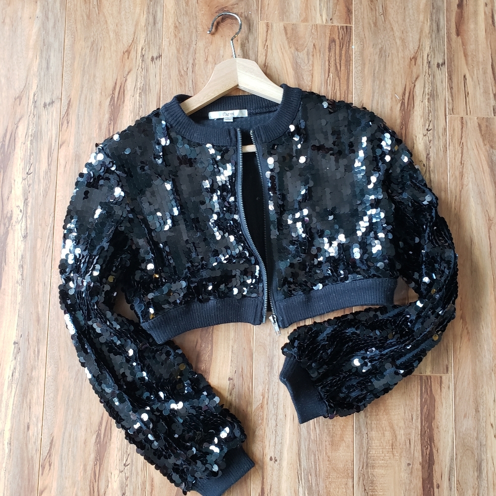 Cropped Sequined Jacket - Picture 2 of 6